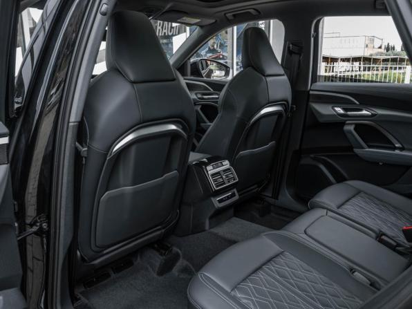 Audi Q5 III с пробегом 2025 года, цена 6 383 800 рублей, 87 км, внедорожник, Автокод Объявления