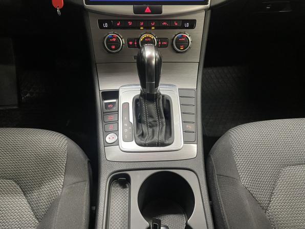 Volkswagen Passat B7 с пробегом 2014 года, цена 1 299 000 рублей, 233379 км, седан, Автокод Объявления