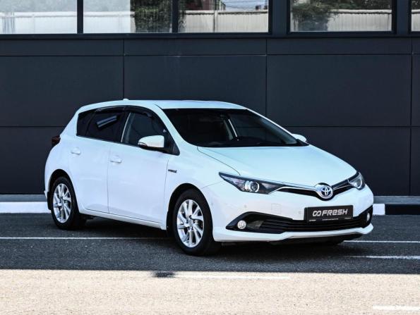 Toyota Auris II Рестайлинг