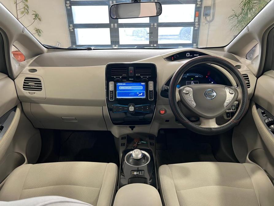 Nissan Leaf I (ZE0/AZE0) Астрахань  - изображение 15