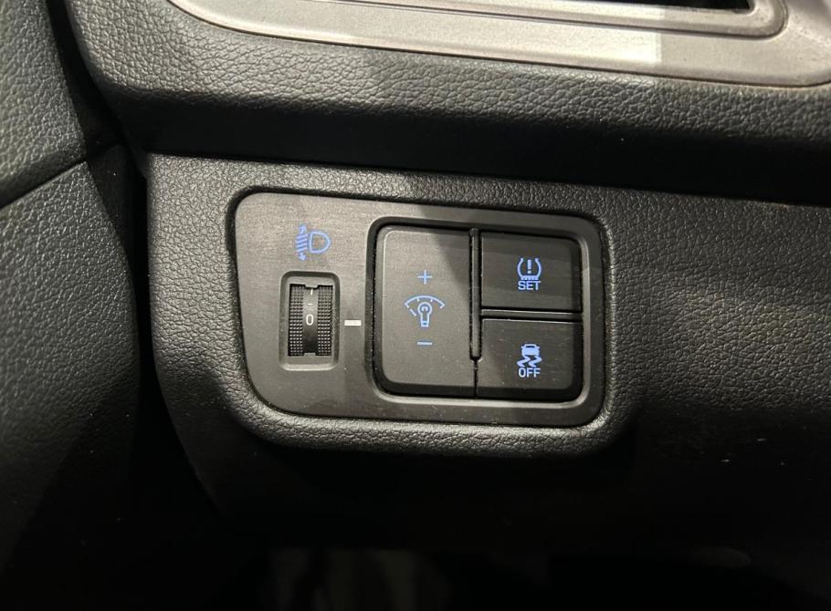 Hyundai Solaris II Санкт-Петербург  - изображение 15