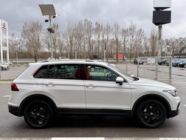 Volkswagen Tiguan II Рестайлинг с пробегом 2021 года, цена 3 178 000 рублей, 114287 км, внедорожник, Автокод Объявления