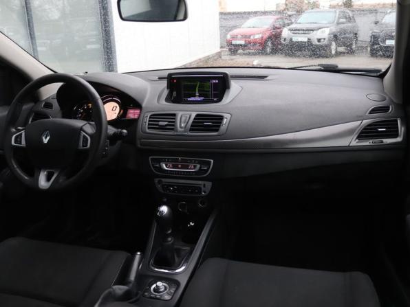 Renault Megane III Рестайлинг с пробегом 2012 года, цена 529 000 рублей, 181000 км, универсал, Автокод Объявления