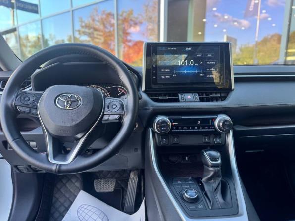 Toyota RAV4 V (XA50) с пробегом 2021 года, цена 3 700 000 рублей, 20093 км, внедорожник, Автокод Объявления