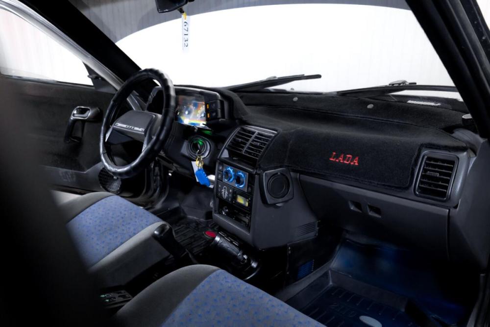 Lada (ВАЗ) 2112 Тюмень  - изображение 16