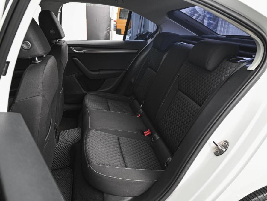 Skoda Octavia III (A7) Рестайлинг Ставрополь  - изображение 9