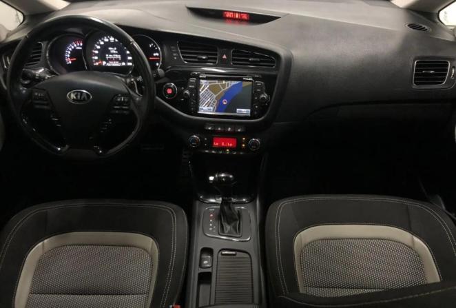 Kia Ceed II с пробегом 2013 года, цена 1 350 000 рублей, 146552 км, хэтчбек, Автокод Объявления