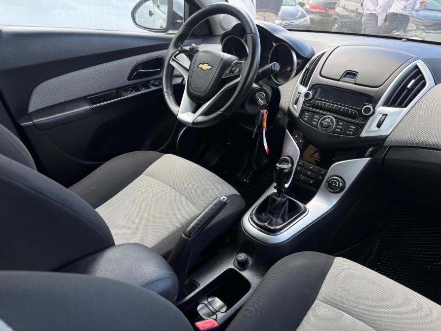 Chevrolet Cruze I Рестайлинг Набережные Челны  - изображение 21