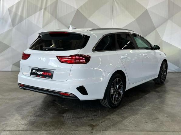 Kia Ceed III Рестайлинг с пробегом 2024 года, цена 2 850 000 рублей, 1612 км, универсал, Автокод Объявления