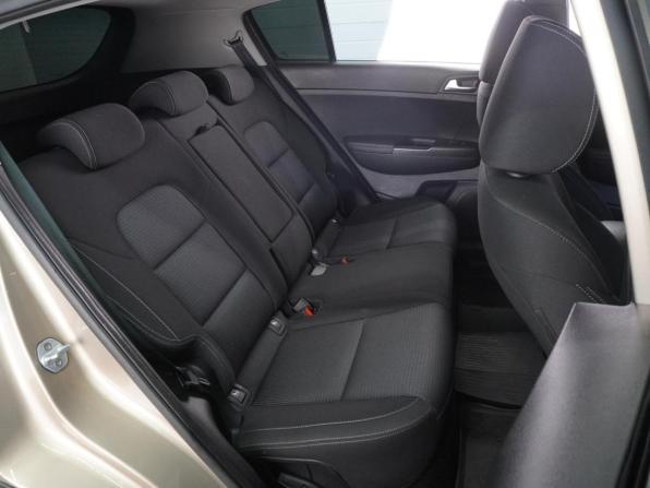 Kia Sportage IV Рестайлинг с пробегом 2019 года, цена 2 199 000 рублей, 69674 км, внедорожник, Автокод Объявления