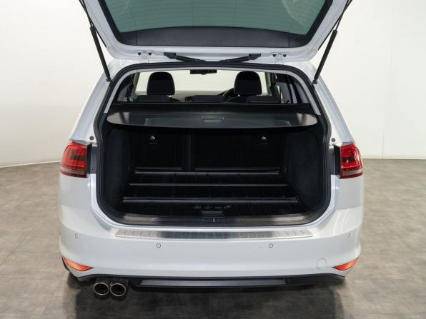 Volkswagen Golf VII с пробегом 2014 года, цена 1 395 000 рублей, 80332 км, универсал, Автокод Объявления