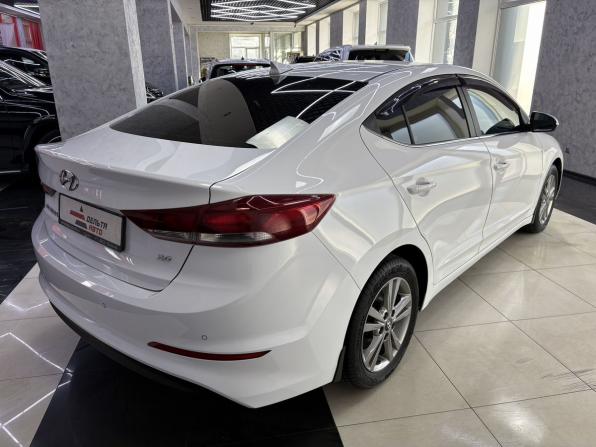 Hyundai Elantra VI (AD) с пробегом 2018 года, цена 1 685 000 рублей, 106529 км, седан, Автокод Объявления