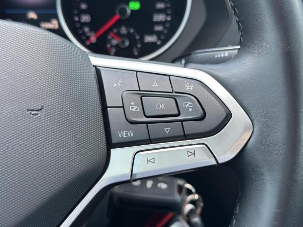 Volkswagen Tiguan II Рестайлинг с пробегом 2021 года, цена 2 380 000 рублей, 141039 км, внедорожник, Автокод Объявления