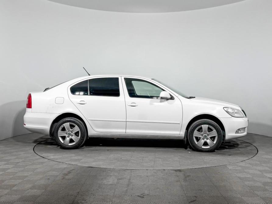 Skoda Octavia II (A5) Рестайлинг Санкт-Петербург  - изображение 4
