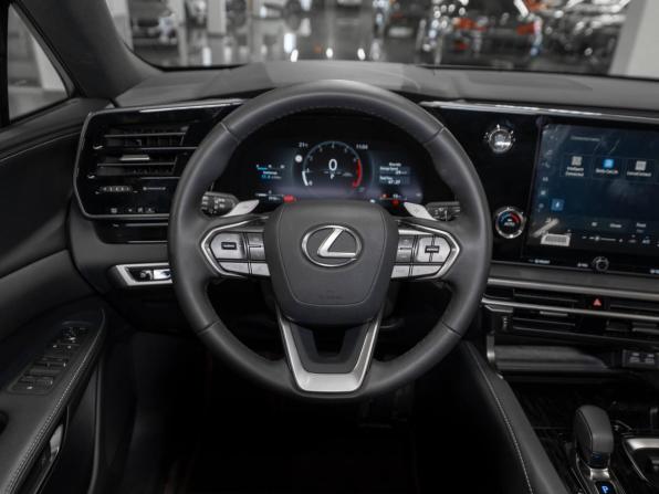 Lexus RX V с пробегом 2025 года, цена 7 500 000 рублей, 7720 км, внедорожник, Автокод Объявления