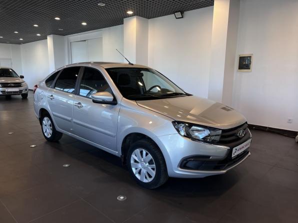 Lada (ВАЗ) Granta I Рестайлинг с пробегом 2021 года, цена 608 900 рублей, 70283 км, лифтбек, Автокод Объявления