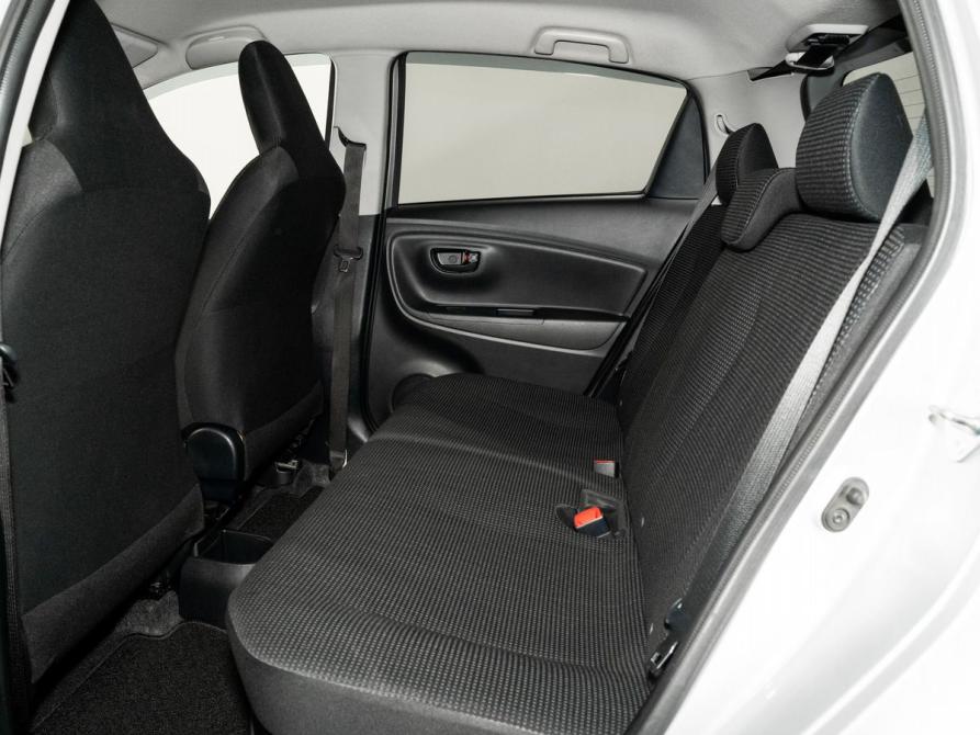 Toyota Vitz III (XP130) Рестайлинг 2 Иркутск  - изображение 7