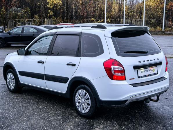 Lada (ВАЗ) Granta I Рестайлинг с пробегом 2022 года, цена 755 000 рублей, 62588 км, универсал, Автокод Объявления