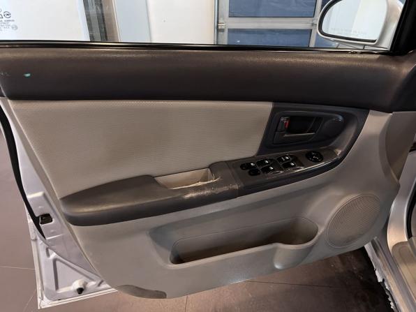 Kia Cerato I с пробегом 2006 года, цена 262 000 рублей, 250377 км, хэтчбек, Автокод Объявления