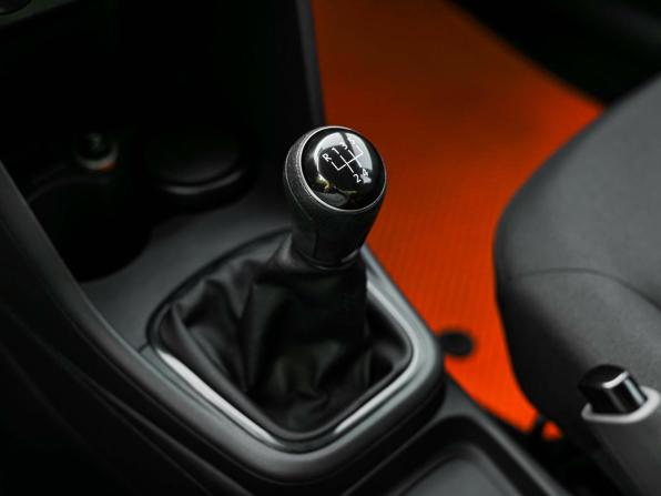 Volkswagen Polo V Рестайлинг с пробегом 2017 года, цена 940 000 рублей, 102671 км, седан, Автокод Объявления
