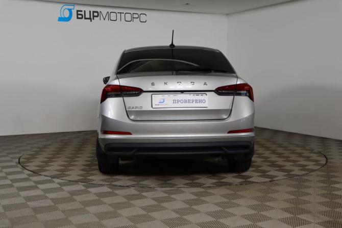 Skoda Rapid II с пробегом 2021 года, цена 1 799 990 рублей, 65198 км, лифтбек, Автокод Объявления
