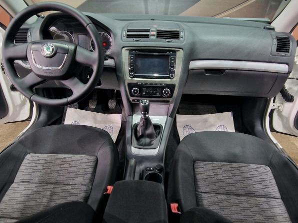 Skoda Octavia II (A5) Рестайлинг с пробегом 2012 года, цена 1 090 000 рублей, 123597 км, лифтбек, Автокод Объявления