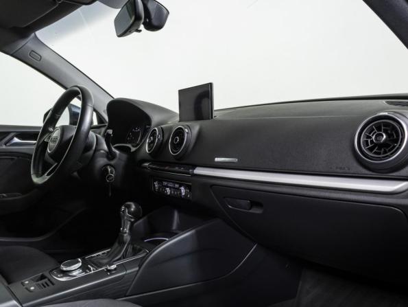 Audi A3 III (8V) Рестайлинг с пробегом 2019 года, цена 2 178 000 рублей, 47360 км, седан, Автокод Объявления