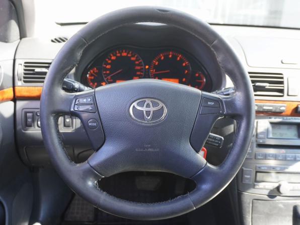 Toyota Avensis II Рестайлинг с пробегом 2007 года, цена 780 000 рублей, 221137 км, лифтбек, Автокод Объявления