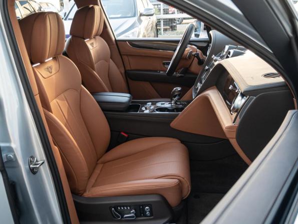 Bentley Bentayga I с пробегом 2019 года, цена 16 640 000 рублей, 21470 км, внедорожник, Автокод Объявления