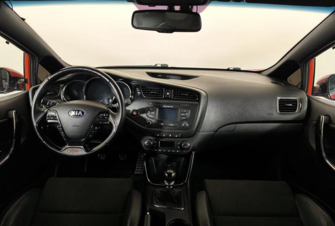 Kia Ceed GT I с пробегом 2014 года, цена 1 320 000 рублей, 136629 км, хэтчбек, Автокод Объявления