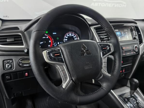 Mitsubishi L200 V Рестайлинг с пробегом 2021 года, цена 2 750 000 рублей, 171600 км, пикап, Автокод Объявления