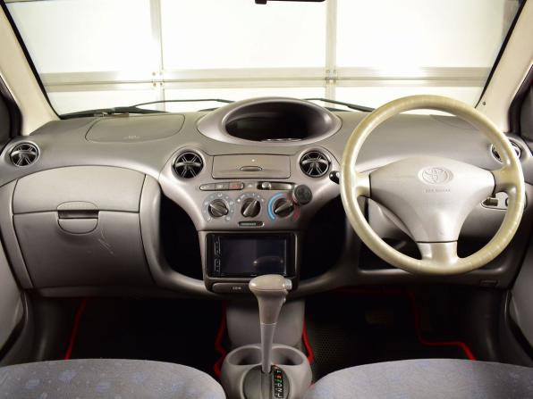 Toyota Vitz I (P10) с пробегом 2001 года, цена 349 999 рублей, 299999 км, хэтчбек, Автокод Объявления