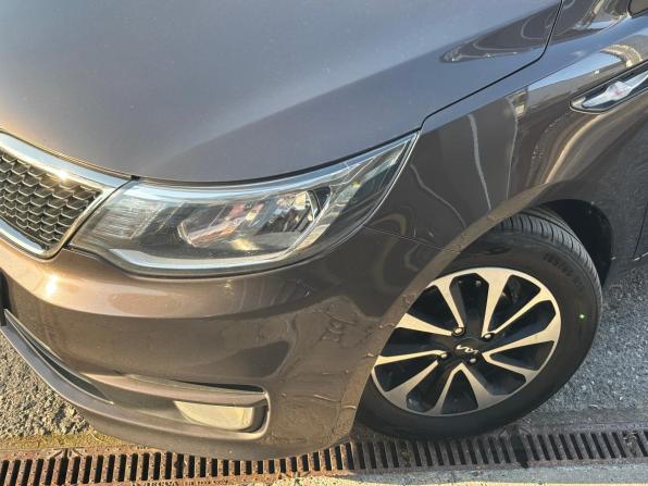 Kia Rio III Рестайлинг с пробегом 2015 года, цена 1 025 000 рублей, 160000 км, седан, Автокод Объявления
