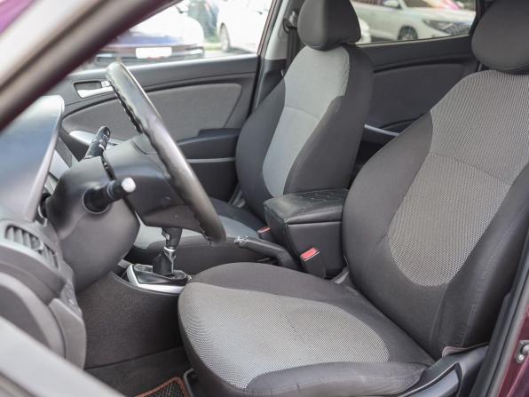 Hyundai Solaris I с пробегом 2012 года, цена 699 000 рублей, 176500 км, седан, Автокод Объявления