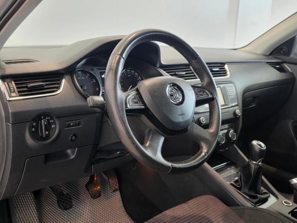 Skoda Octavia III (A7) с пробегом 2015 года, цена 1 133 000 рублей, 233288 км, лифтбек, Автокод Объявления