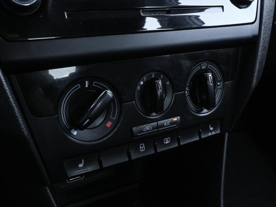 Skoda Rapid I Рестайлинг Волгоград  - изображение 15