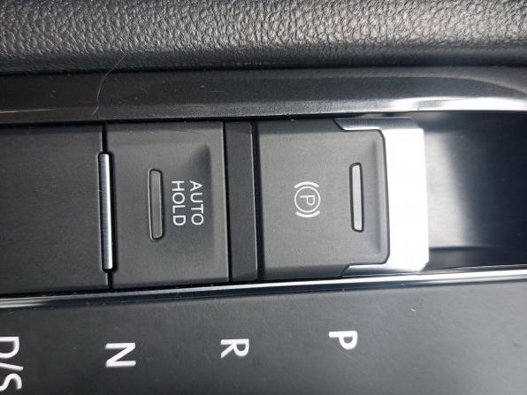 Volkswagen Tiguan II с пробегом 2018 года, цена 2 580 000 рублей, 83000 км, внедорожник, Автокод Объявления