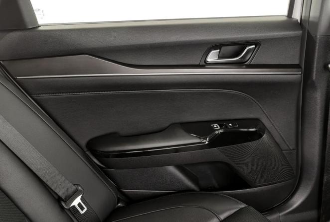 Kia K5 III с пробегом 2021 года, цена 2 820 000 рублей, 73979 км, седан, Автокод Объявления