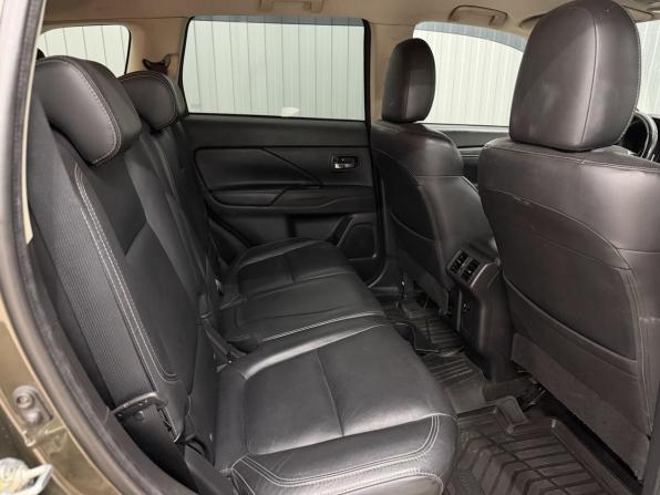 Mitsubishi Outlander III Рестайлинг 3 с пробегом 2019 года, цена 1 950 000 рублей, 237632 км, внедорожник, Автокод Объявления