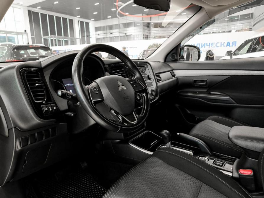 Mitsubishi Outlander III Рестайлинг 2 Казань  - изображение 20