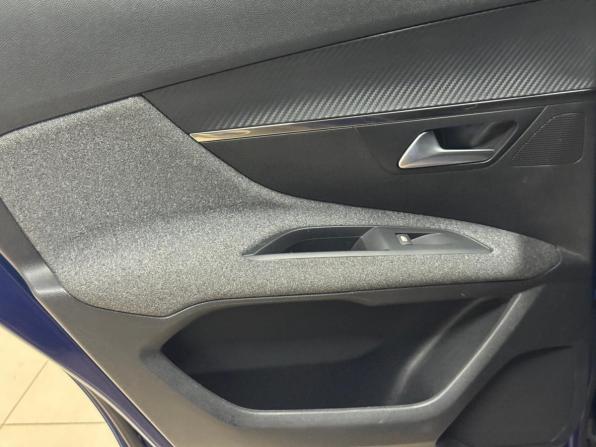 Peugeot 3008 II с пробегом 2020 года, цена 1 800 000 рублей, 130638 км, внедорожник, Автокод Объявления
