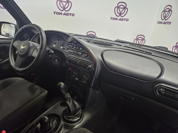Chevrolet Niva I Рестайлинг с пробегом 2015 года, цена 494 000 рублей, 190060 км, внедорожник, Автокод Объявления