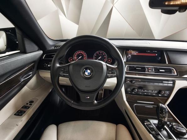 BMW 7 серии V (F01/F02/F04) Рестайлинг с пробегом 2014 года, цена 1 747 000 рублей, 245471 км, седан, Автокод Объявления