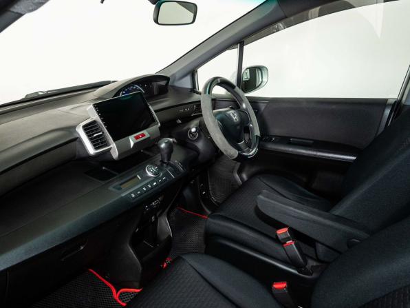 Honda Freed I с пробегом 2011 года, цена 940 000 рублей, 192870 км, компактвэн, Автокод Объявления