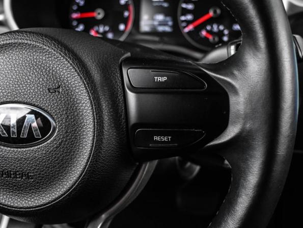 Kia Rio IV Рестайлинг с пробегом 2021 года, цена 1 699 000 рублей, 73243 км, седан, Автокод Объявления