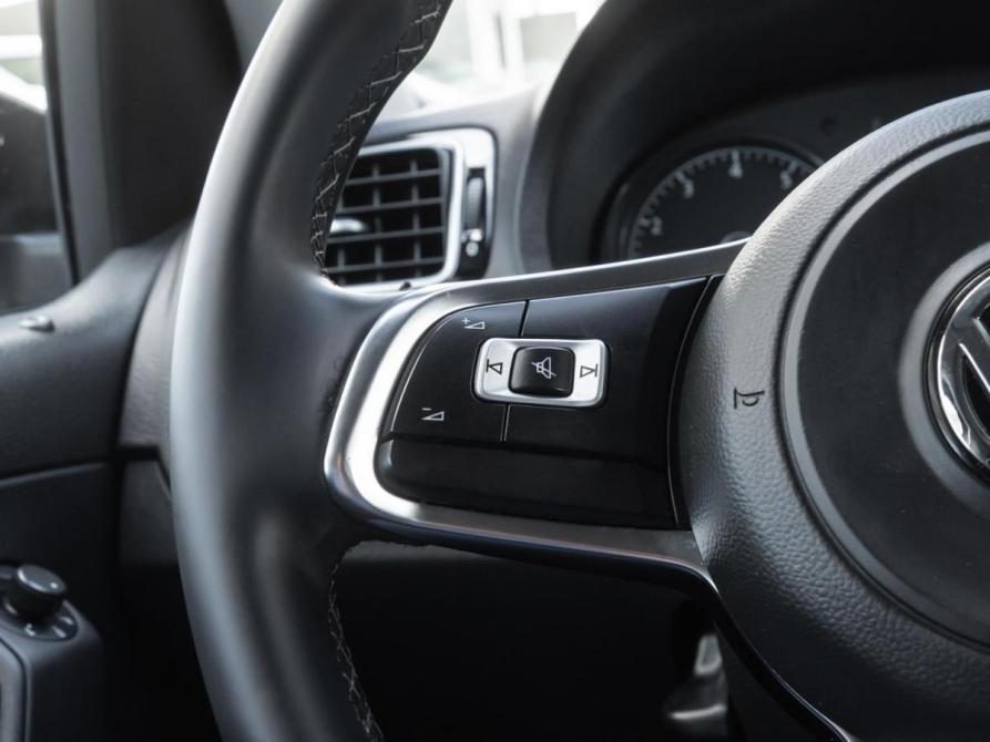Volkswagen Polo V Рестайлинг Волгоград  - изображение 17