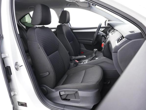 Skoda Octavia III (A7) с пробегом 2017 года, цена 1 180 000 рублей, 274281 км, лифтбек, Автокод Объявления