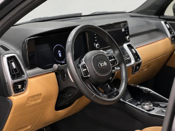 Kia Sorento IV с пробегом 2021 года, цена 3 500 000 рублей, 94707 км, внедорожник, Автокод Объявления