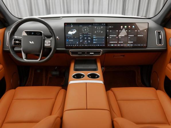 Li Auto (Lixiang) L7 I с пробегом 2023 года, цена 6 050 000 рублей, 48100 км, внедорожник, Автокод Объявления