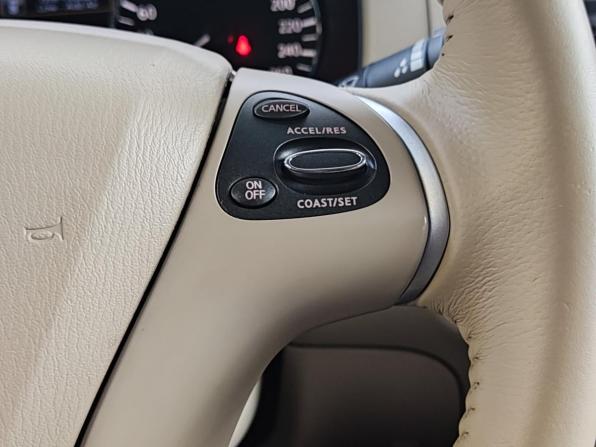 Nissan Pathfinder IV с пробегом 2014 года, цена 1 950 000 рублей, 143000 км, внедорожник, Автокод Объявления
